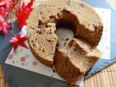 ほうじ茶と栗のシフォンケーキ